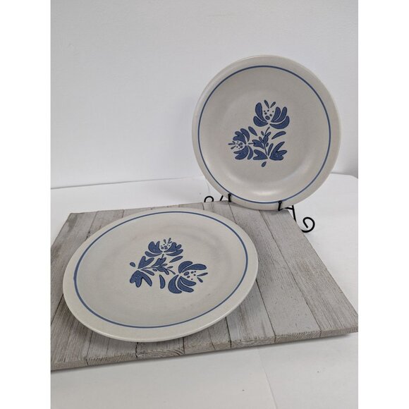 Pfaltzgraff Yorktowne Set of 2 Dinner 10" Plates Stoneware USA Blue - Picture 1 of 8